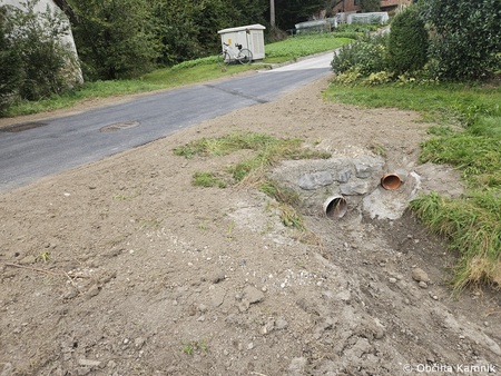 Izvedena dela na javni poti v Lokah (3)
